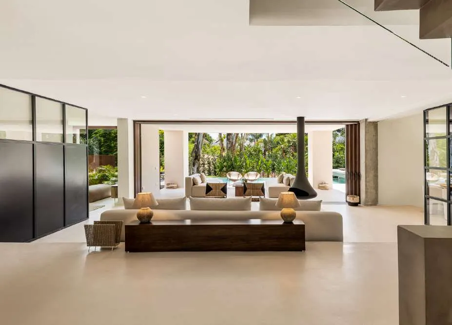 Gallery 4